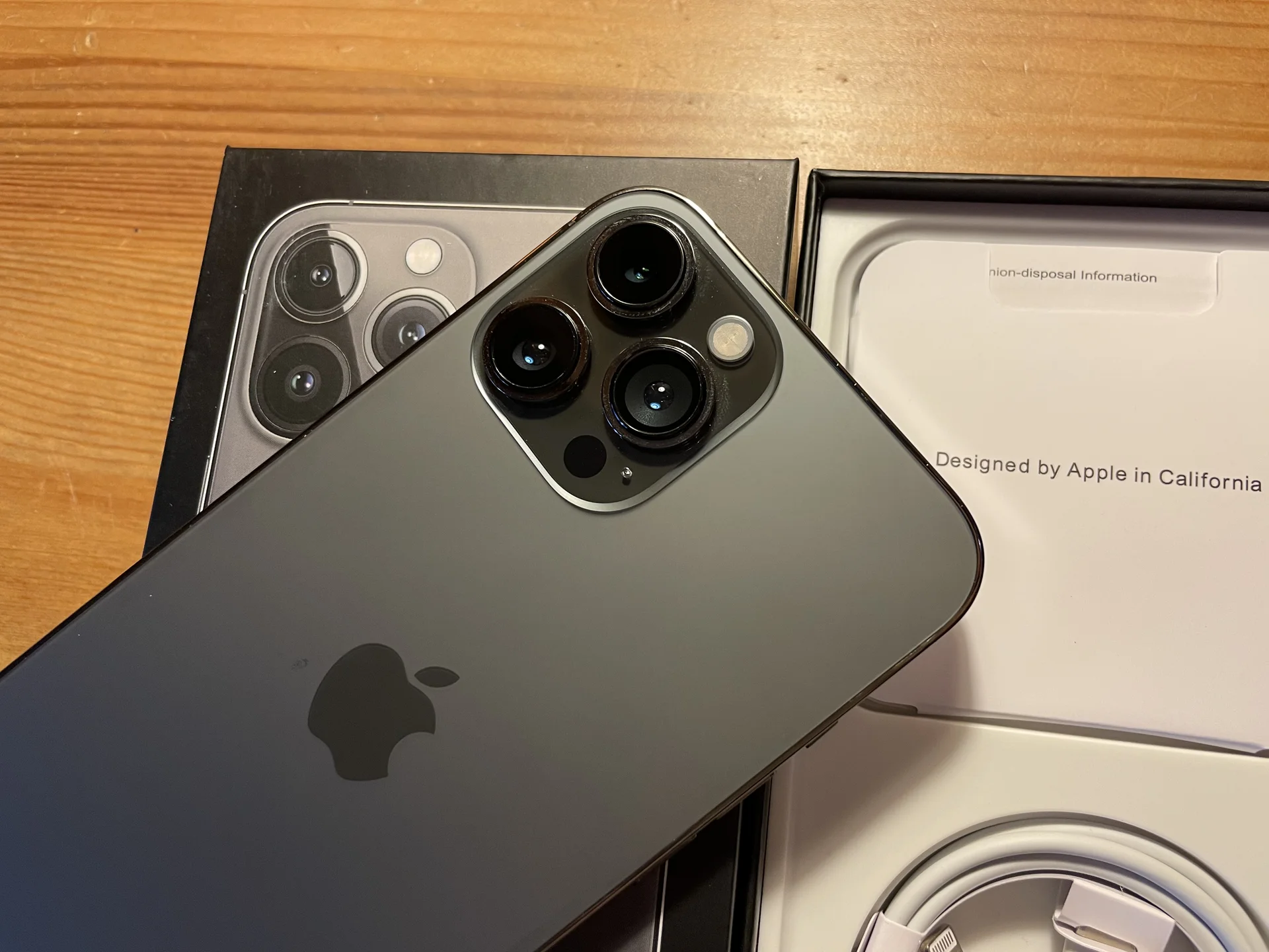 iPhone 13 pro 256 graphite, черный - миниатюра 4