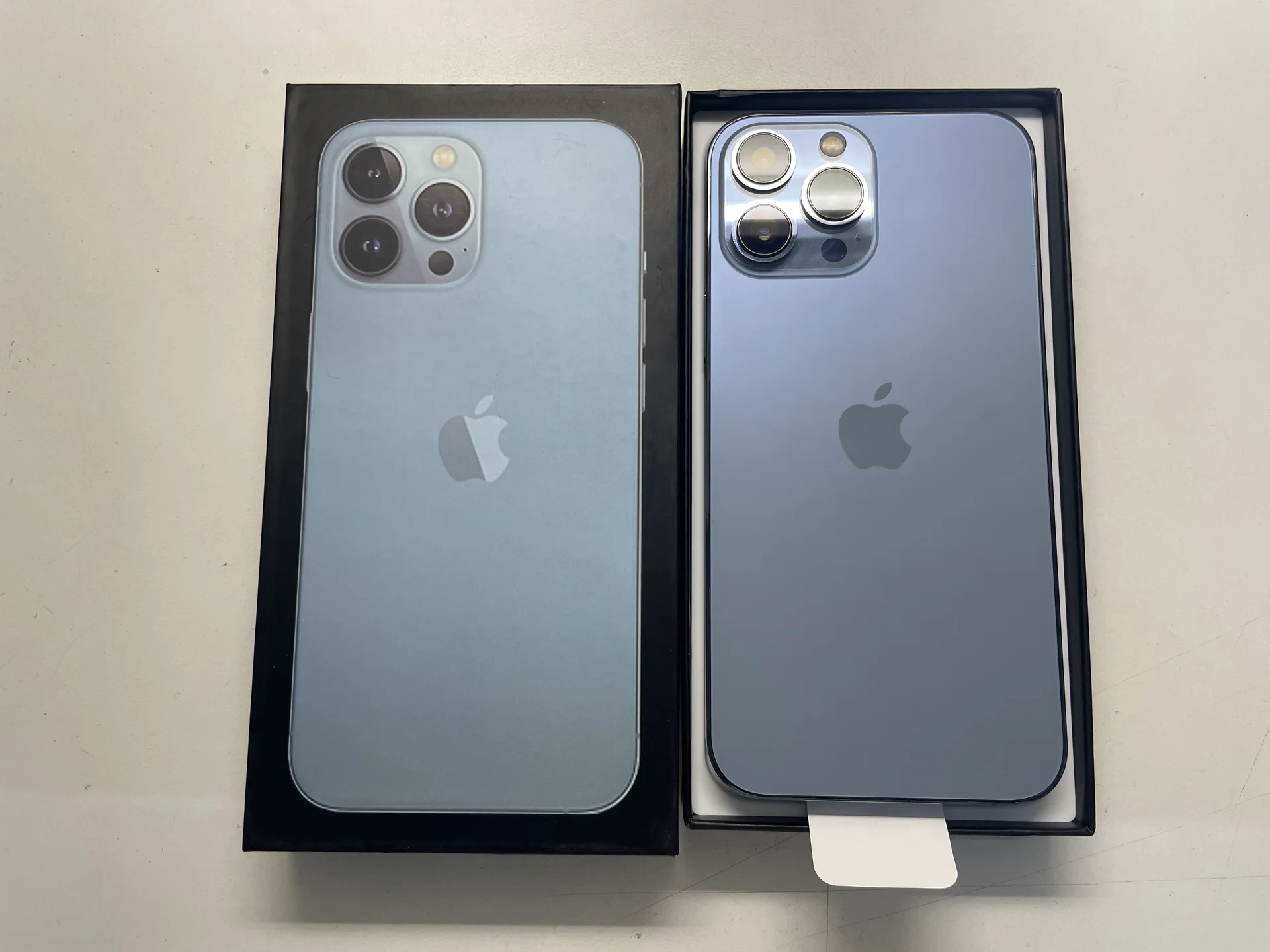 iPhone 13 pro 256 sierra blue, синий - миниатюра 2