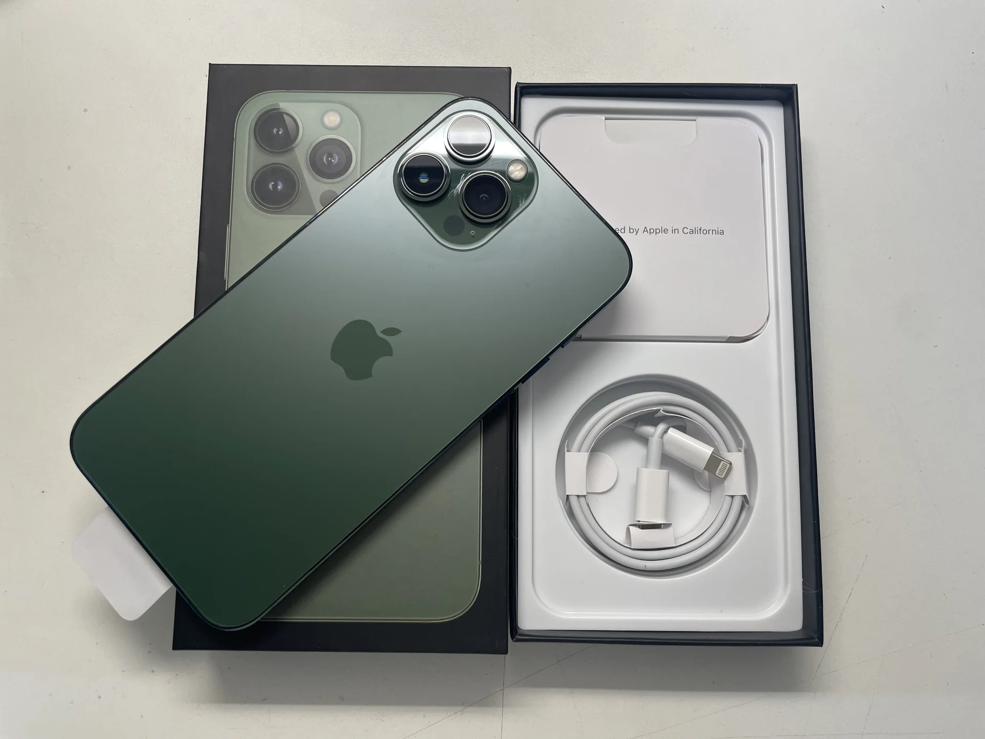 iPhone 13 pro 256 green, зеленый - миниатюра 3