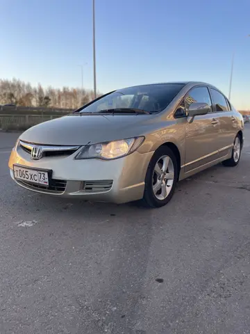 Honda civic 4d