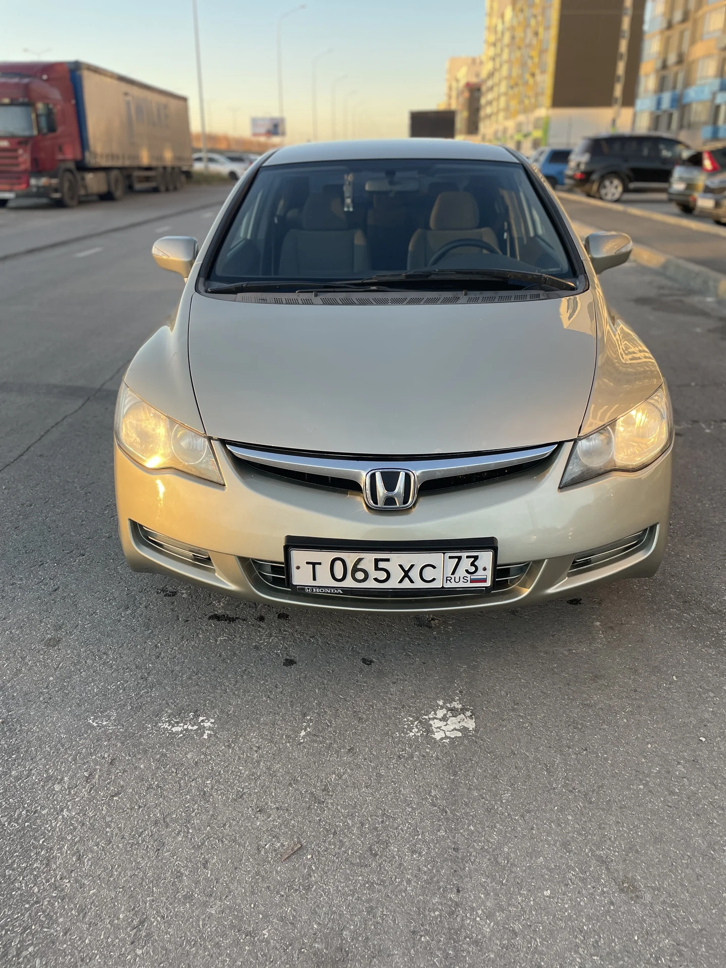 Honda civic 4d - миниатюра 2