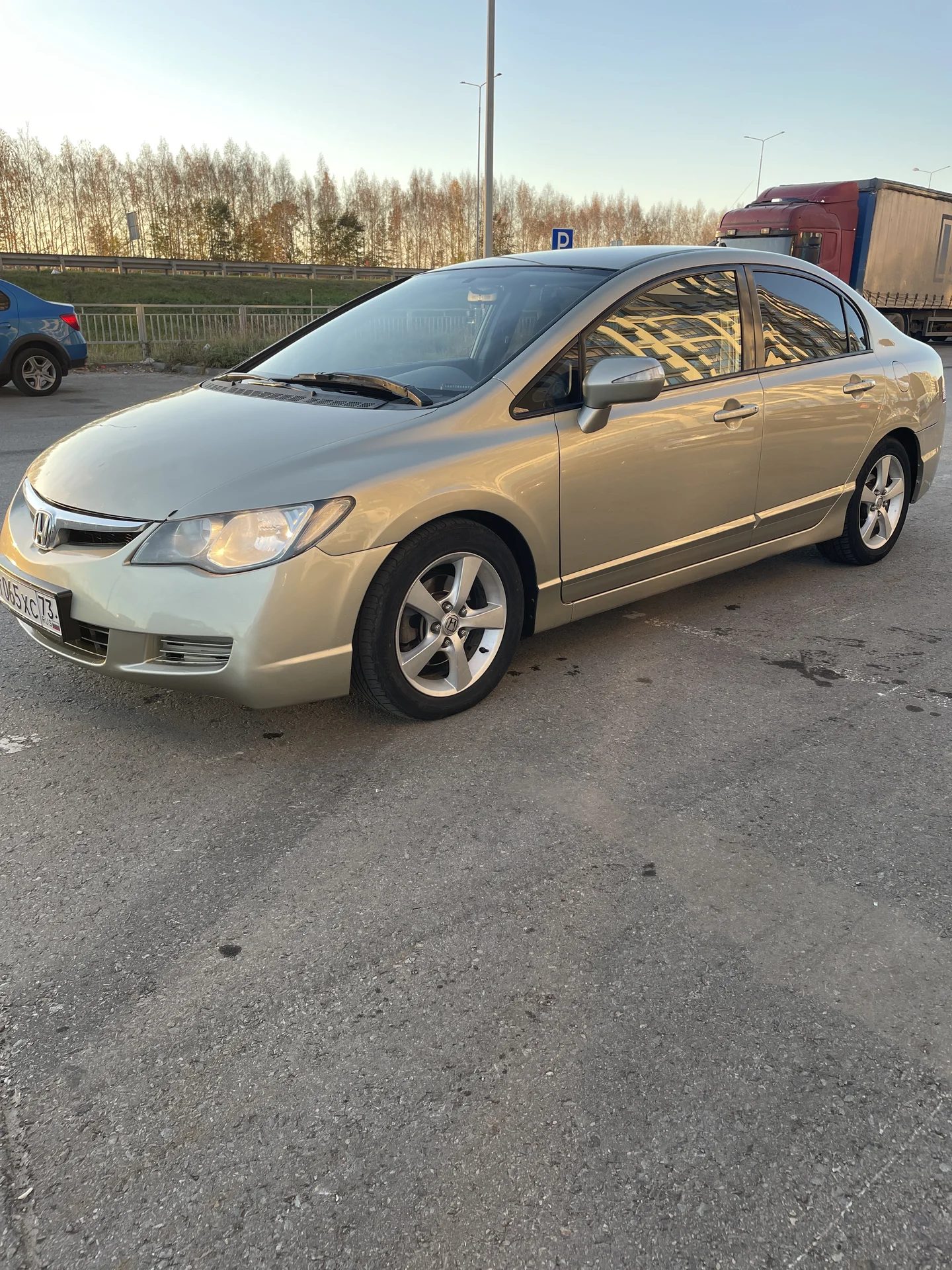 Honda civic 4d - миниатюра 4
