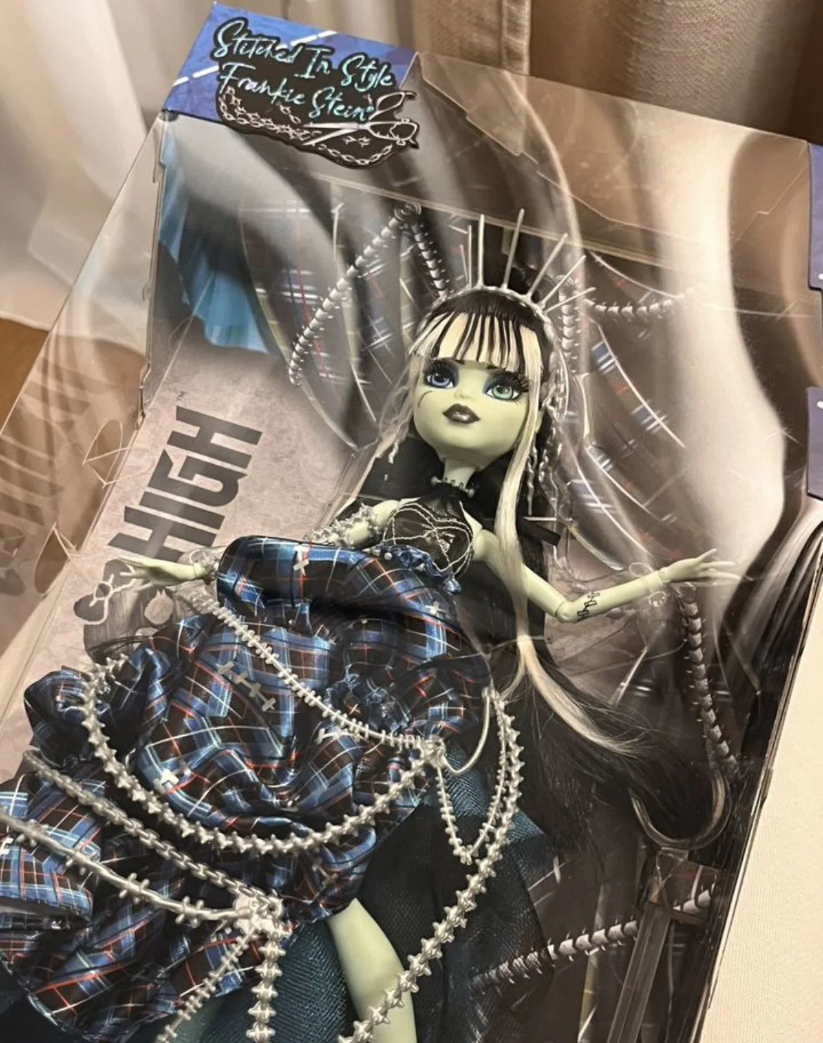 Кукла monster high Фрэнки - миниатюра 2