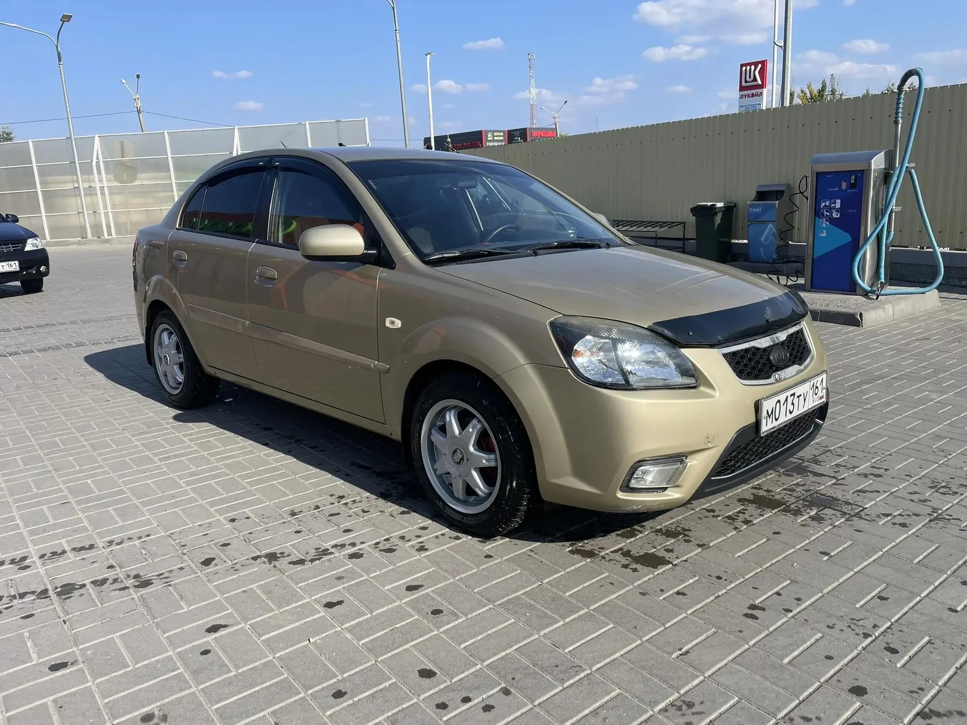 Kia rio 2010 - изображение 1