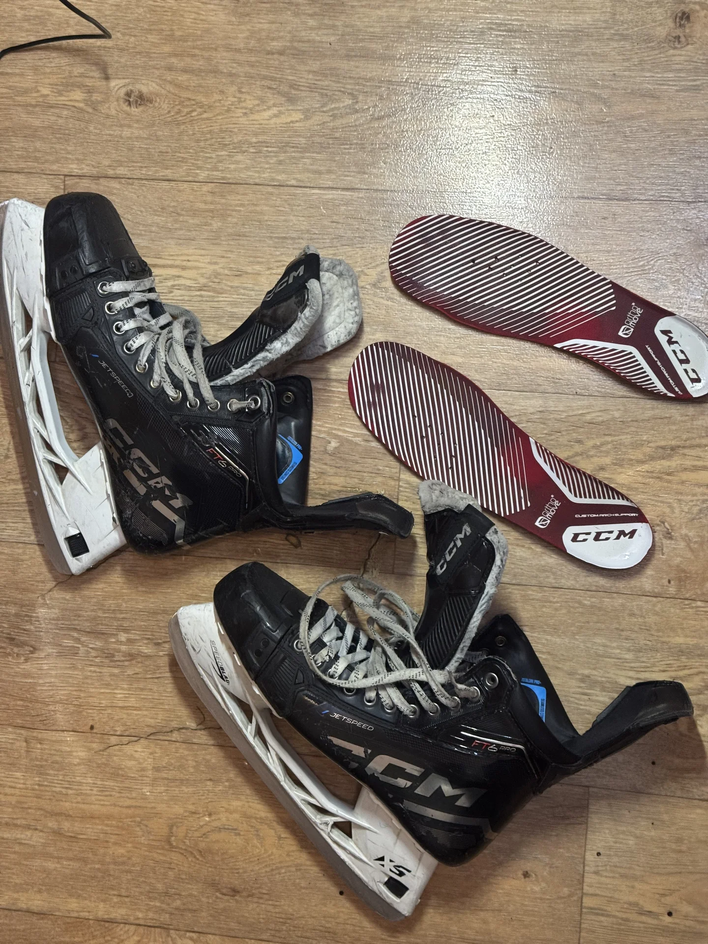коньки хоккейные ccm jetspeed ft 6 pro - миниатюра 2