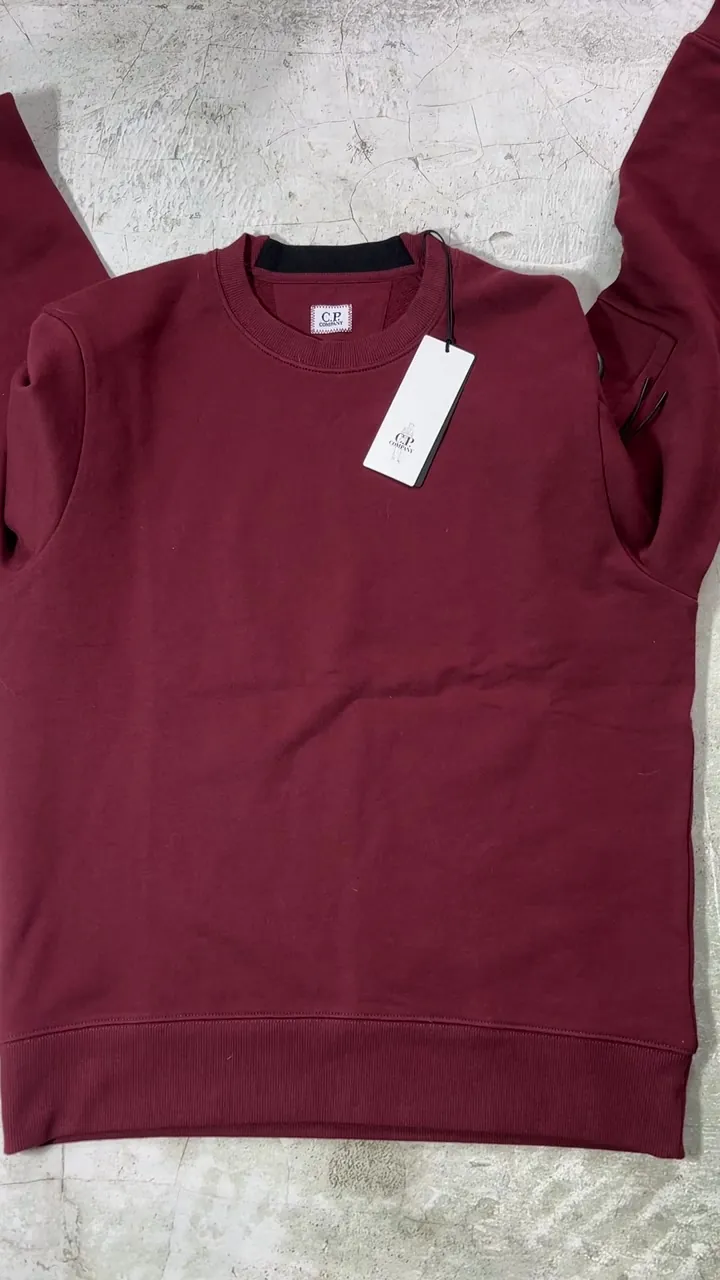 C.P. Company Diagonal Raised Fleece Crew Neck - видео 2