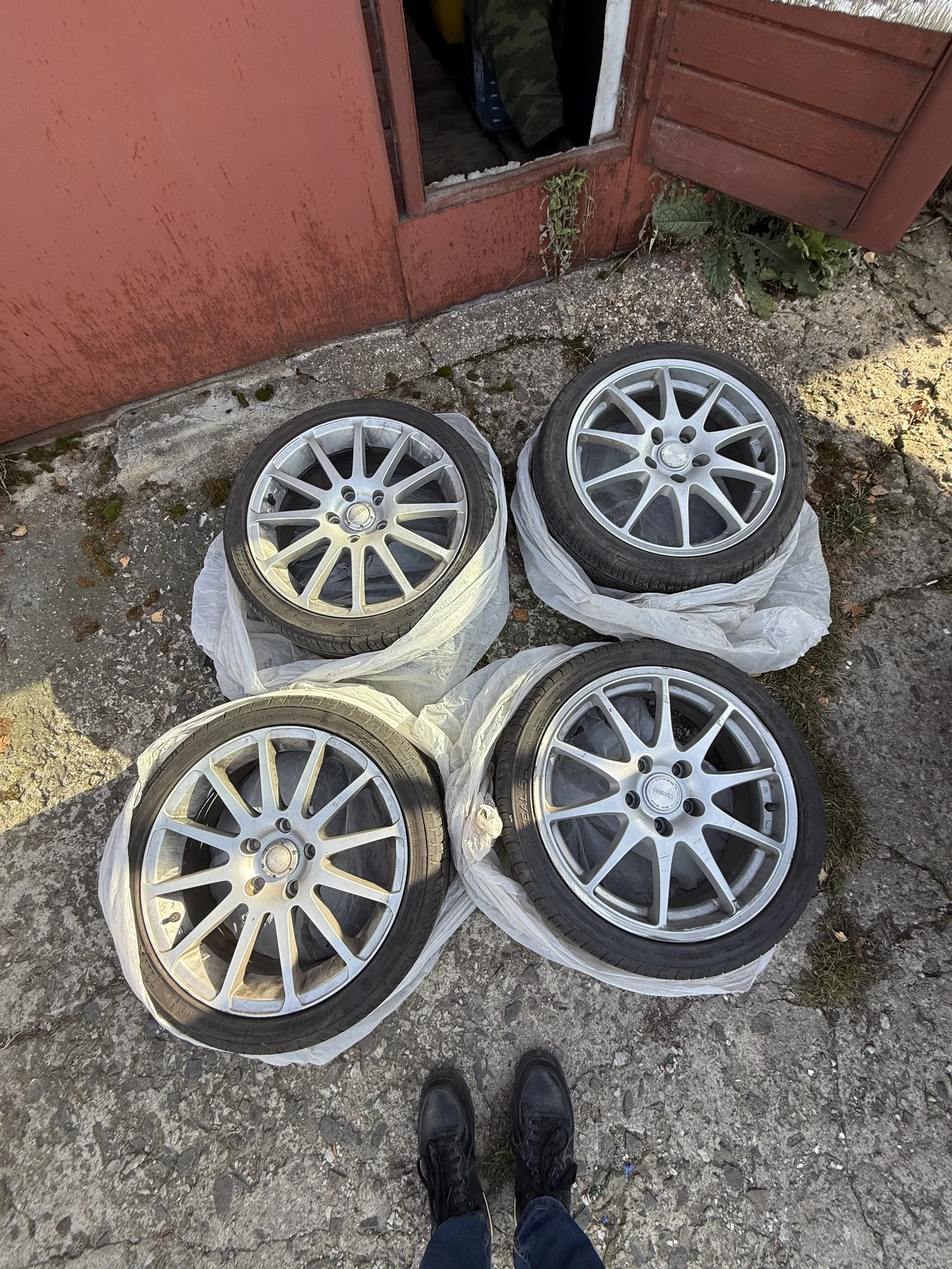 ilink l-zeal56 215/40R17 с дисками - изображение 1