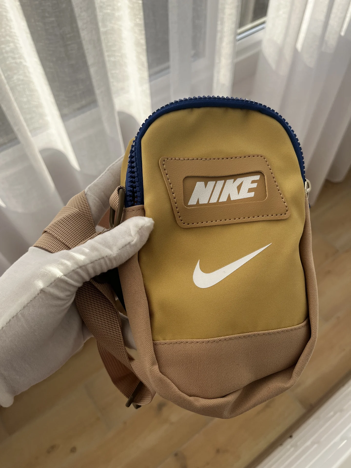 Сумка через плечо Nike - миниатюра 2