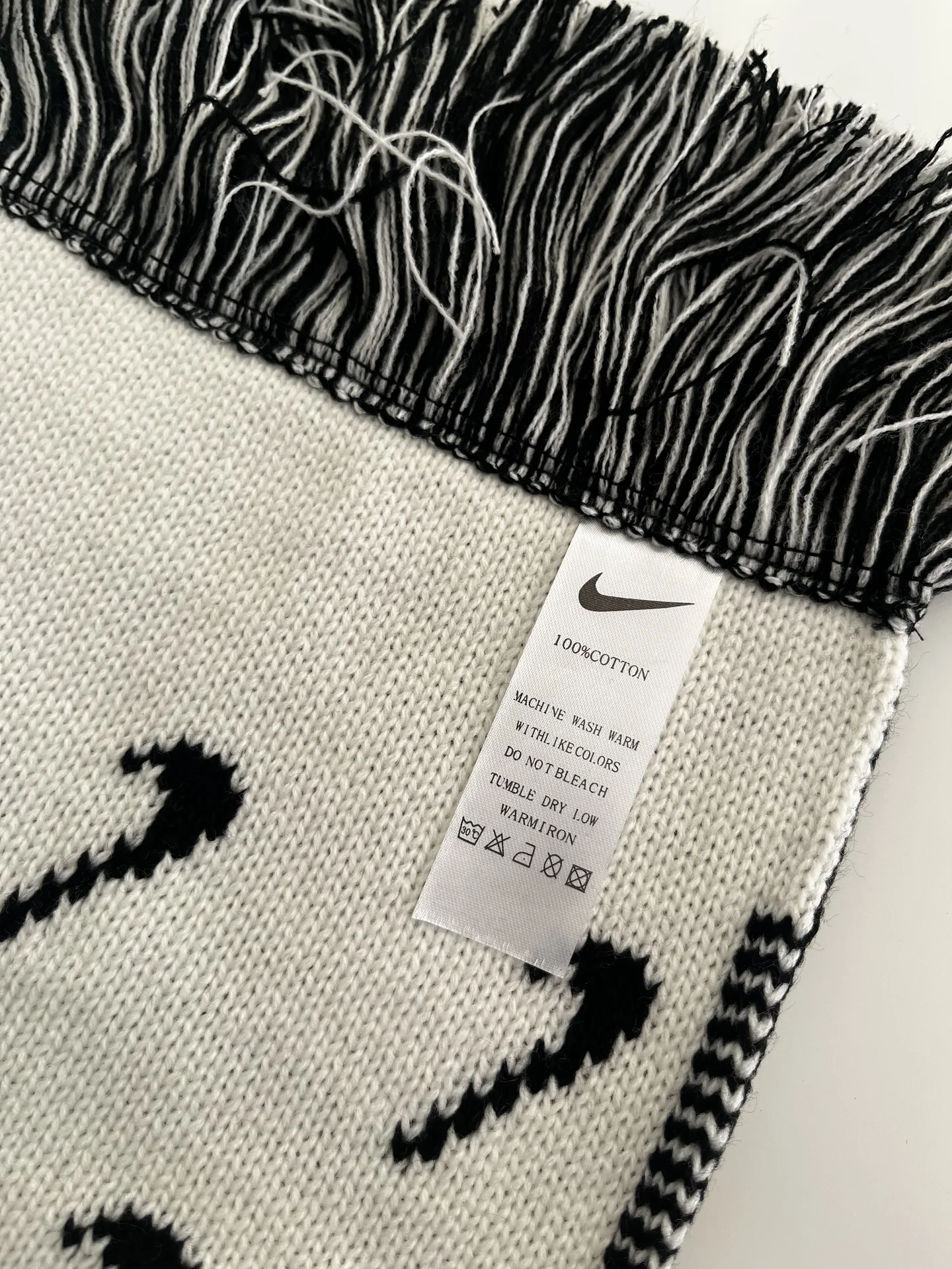 Шарф Nike - миниатюра 3