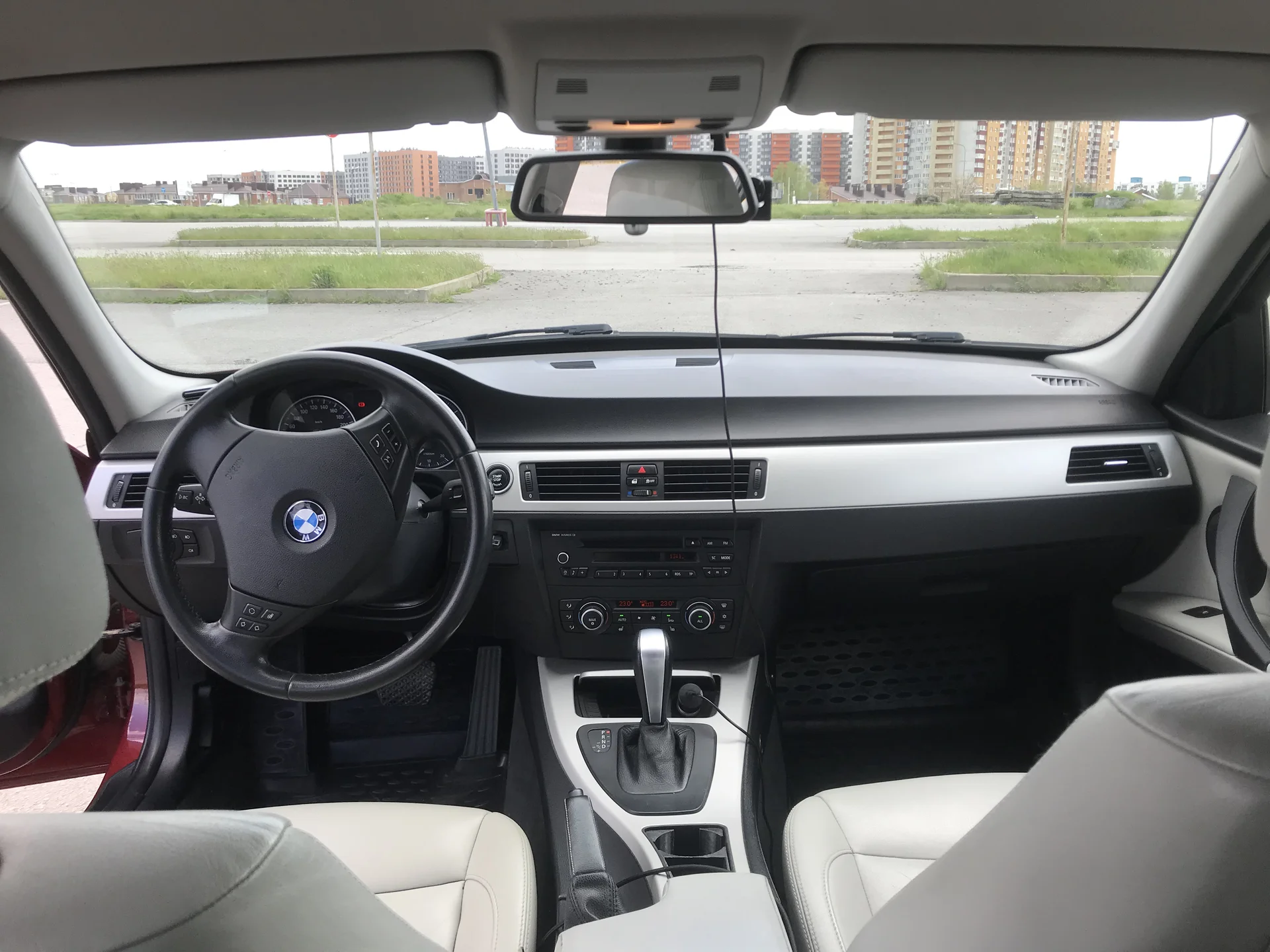 BMW 3 - E90 2011г - миниатюра 16