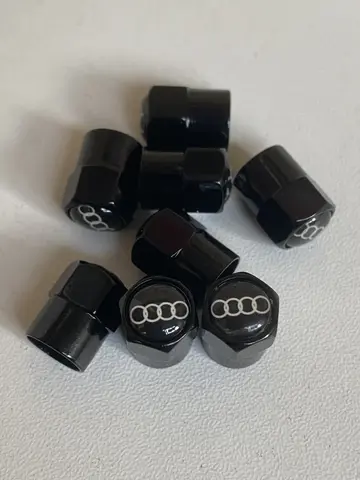 Колпачки на ниппель Audi (универсальные) — 4 шт.