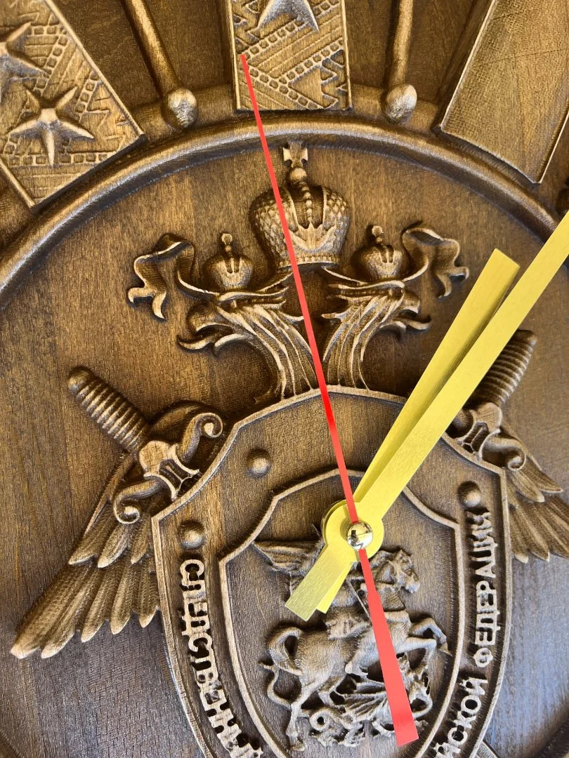 Часы настенные деревянные СК РФ - миниатюра 4