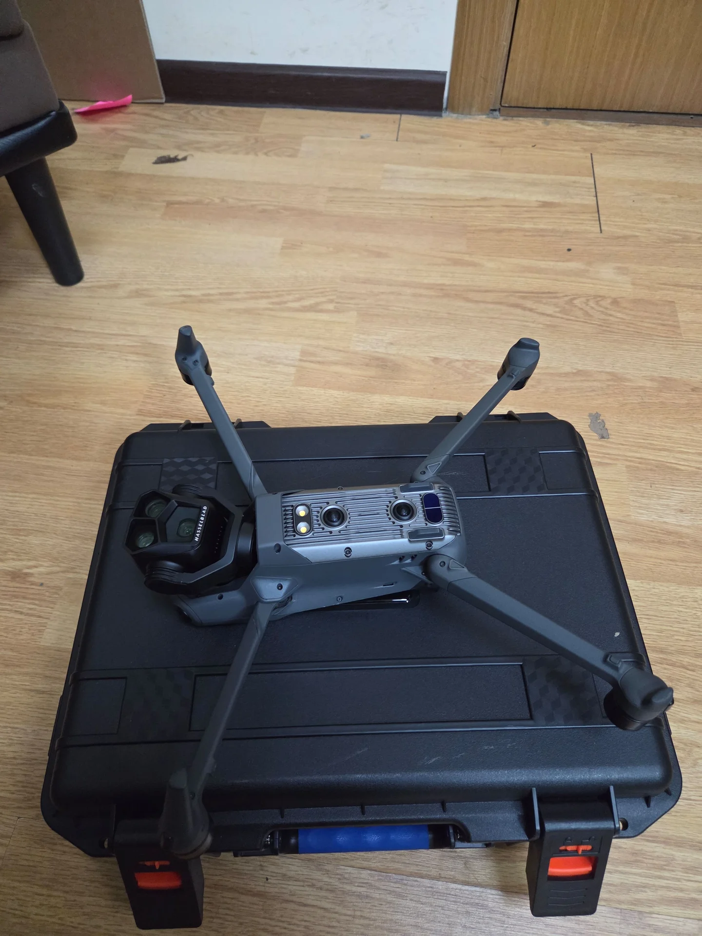 Квадрокоптер dji mavic 3 pro - миниатюра 2