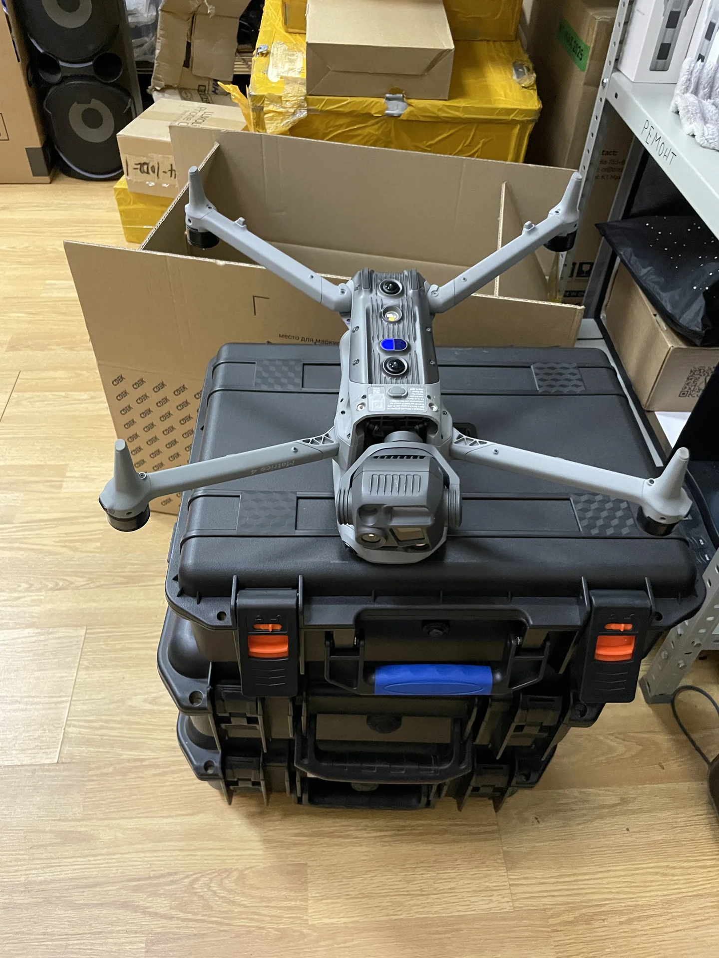 квадрокоптер dji matrice 4T тушка - миниатюра 4