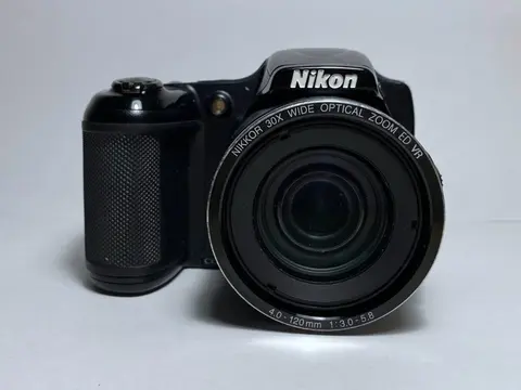 Фотоаппарат с 30 кратным зумом Nikon L820