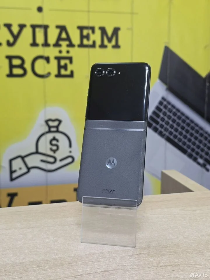 Motorola Razr 60 8/256GB - миниатюра 2