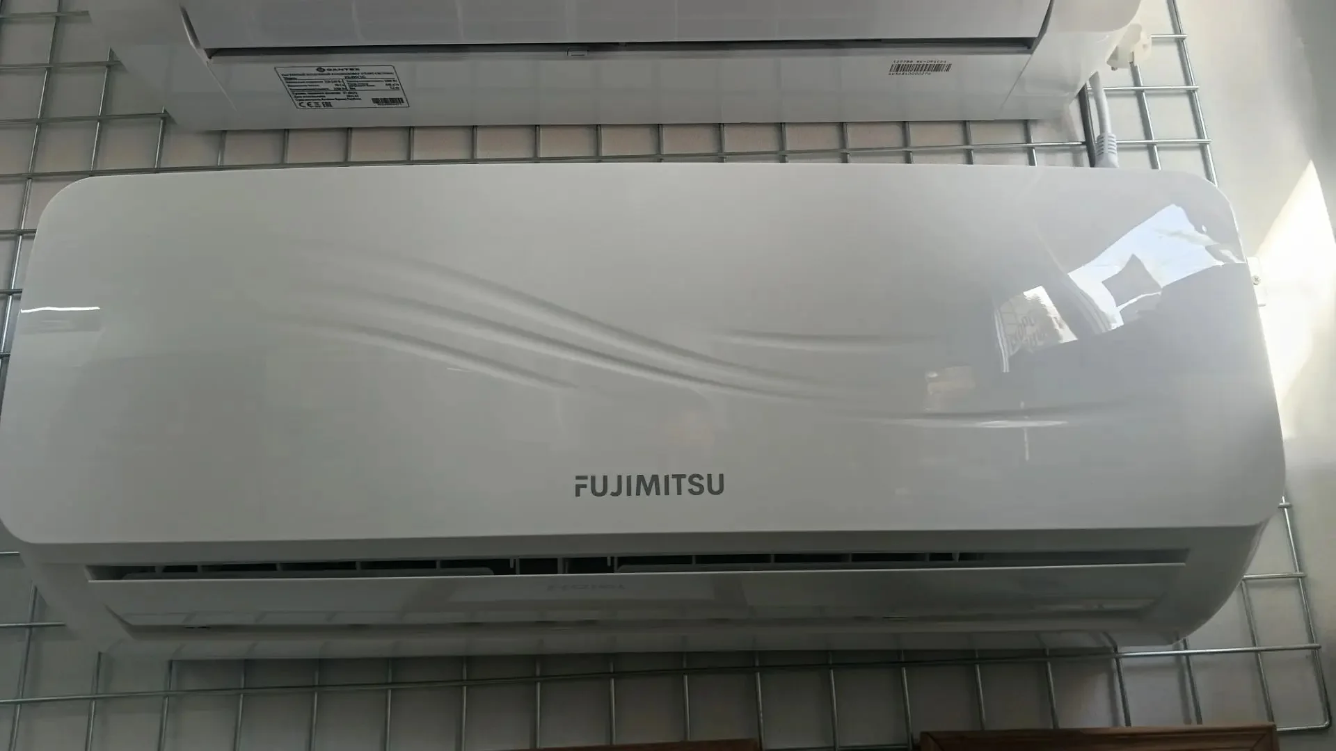 Сплит-система Fujimitsu FR-09SBST1 - изображение 1