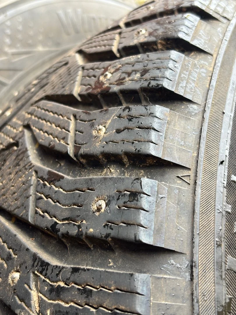 Зимние шины Kumho WinterCraft Ice Wi31 235/65/17 108T - миниатюра 4