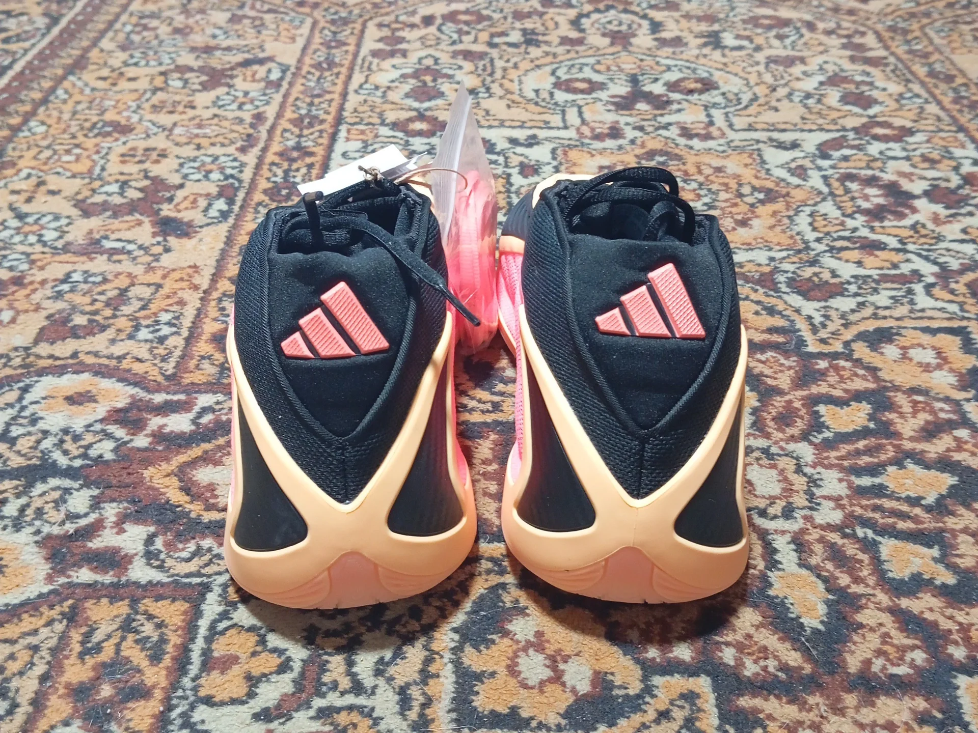 Кроссовки баскетбольные Adidas AE 2 "With Love" - миниатюра 5
