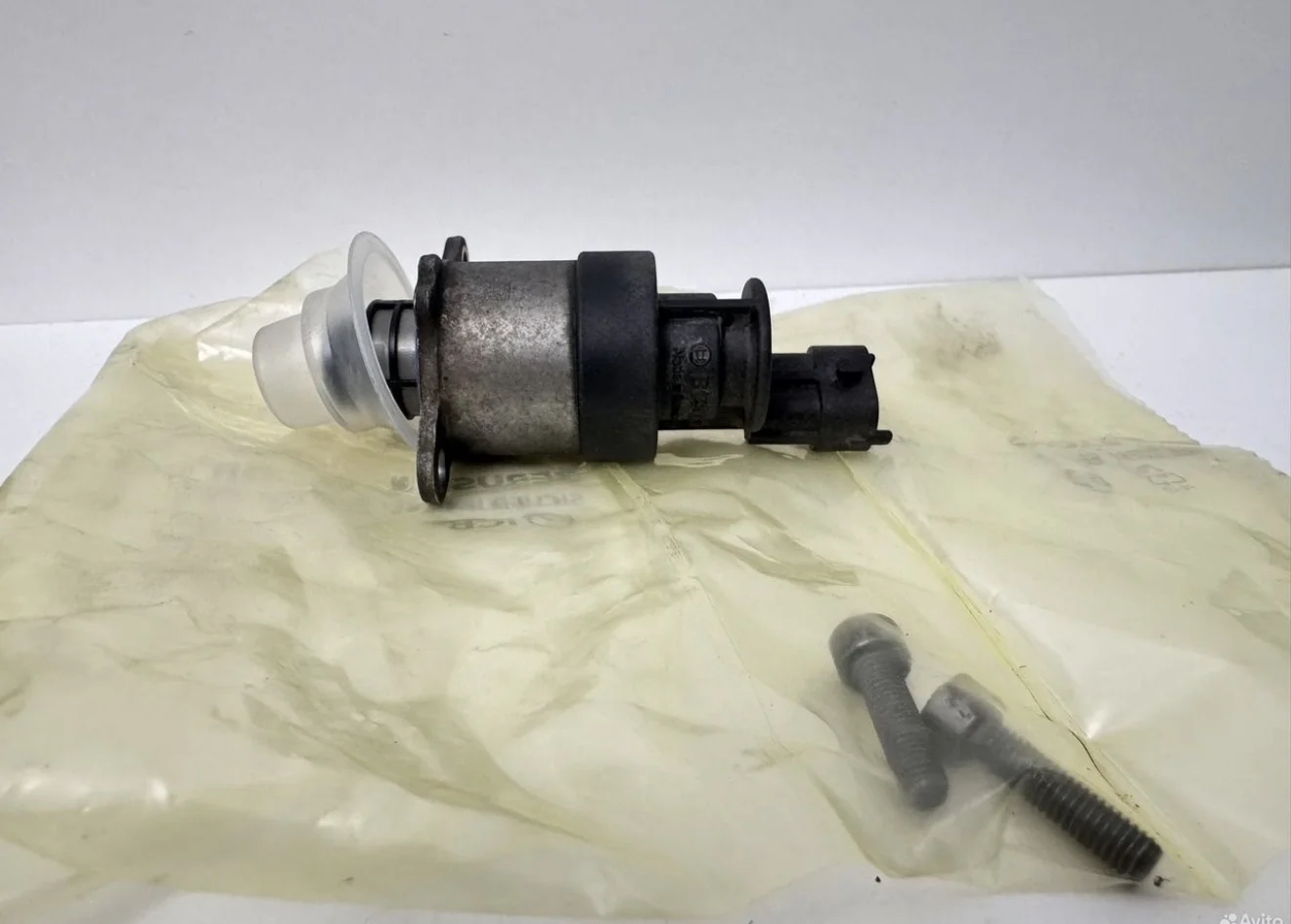 Регулятор давления топлива Bosch 1462C00983 - миниатюра 3
