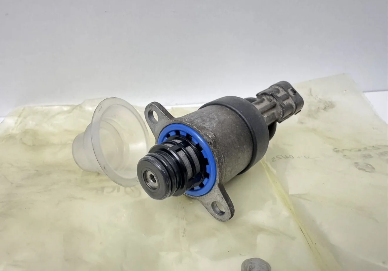 Регулятор давления топлива Bosch 1462C00983 - миниатюра 5