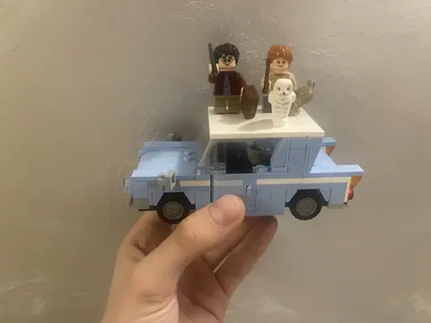 Lego летающий форд англия (76424)