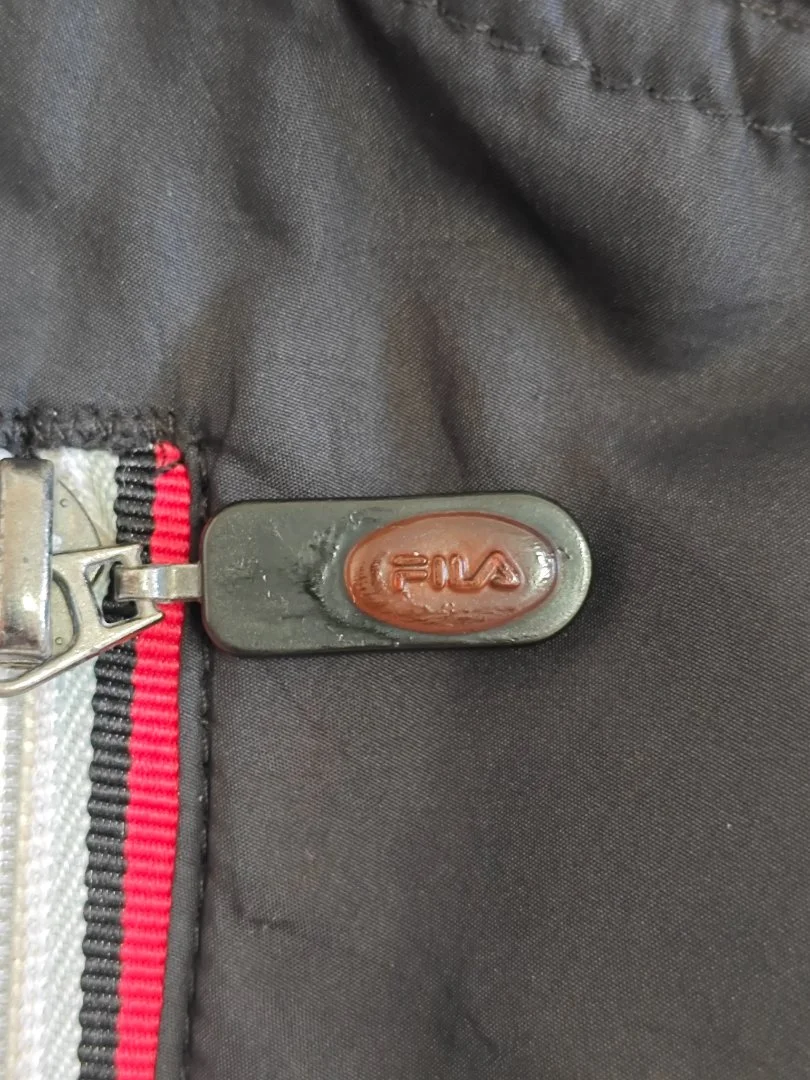 Куртка Fila M в гараж / на дачу - миниатюра 6