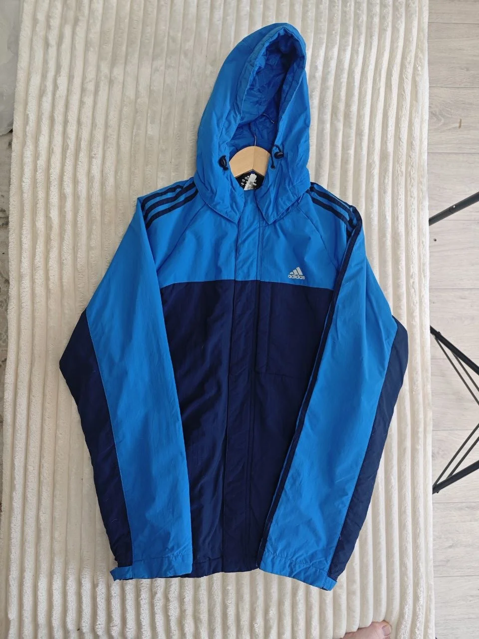 Ветровка Adidas Performance M легка - миниатюра 4