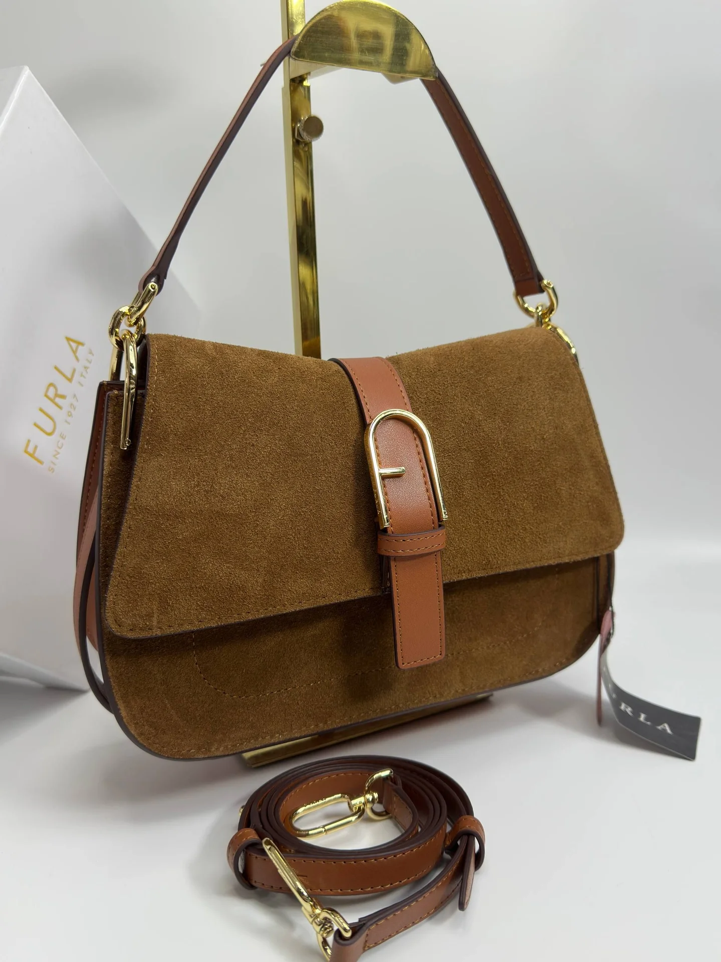 Женская сумка Furla Flow из натуральной кожи и зам - миниатюра 10