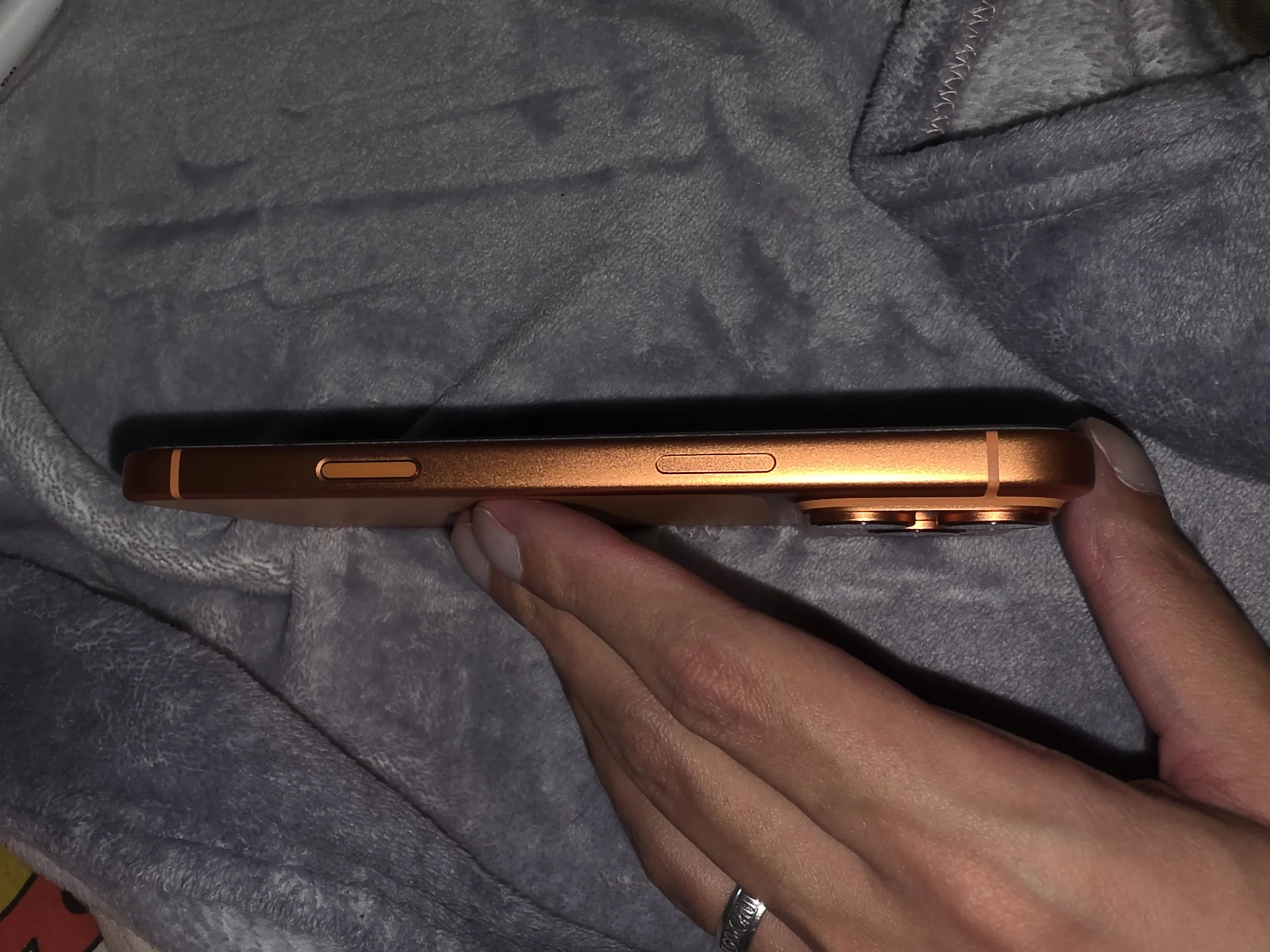 Iphone 17 pro max - миниатюра 7