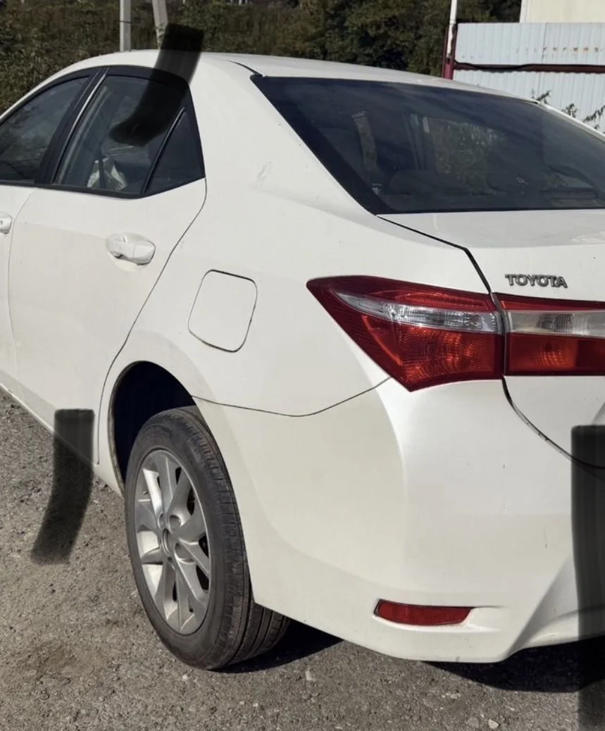 Заднее левое крыло Toyota Corolla - изображение 1