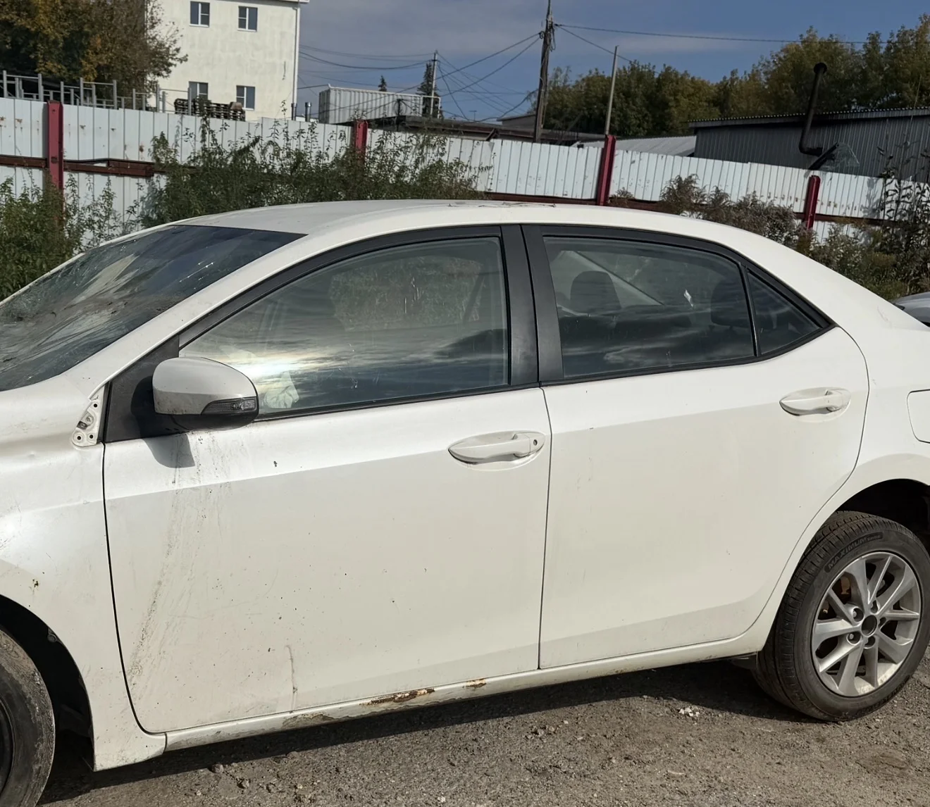Задняя левая дверь Toyota Corolla - изображение 1