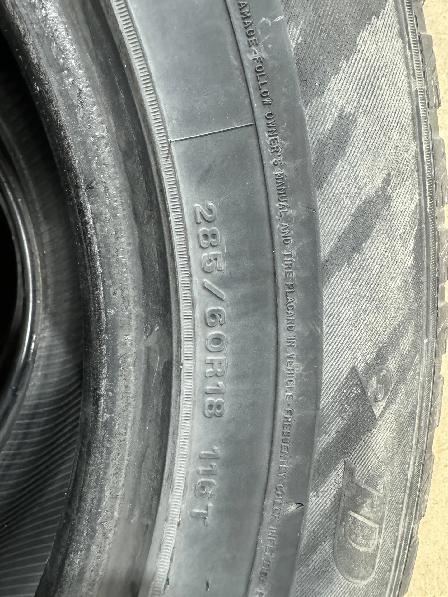 зимние шированые шины 285/60 r18 dunlop - миниатюра 3