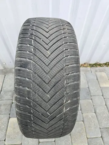 Шины Minerva 235/50 r18 б/у