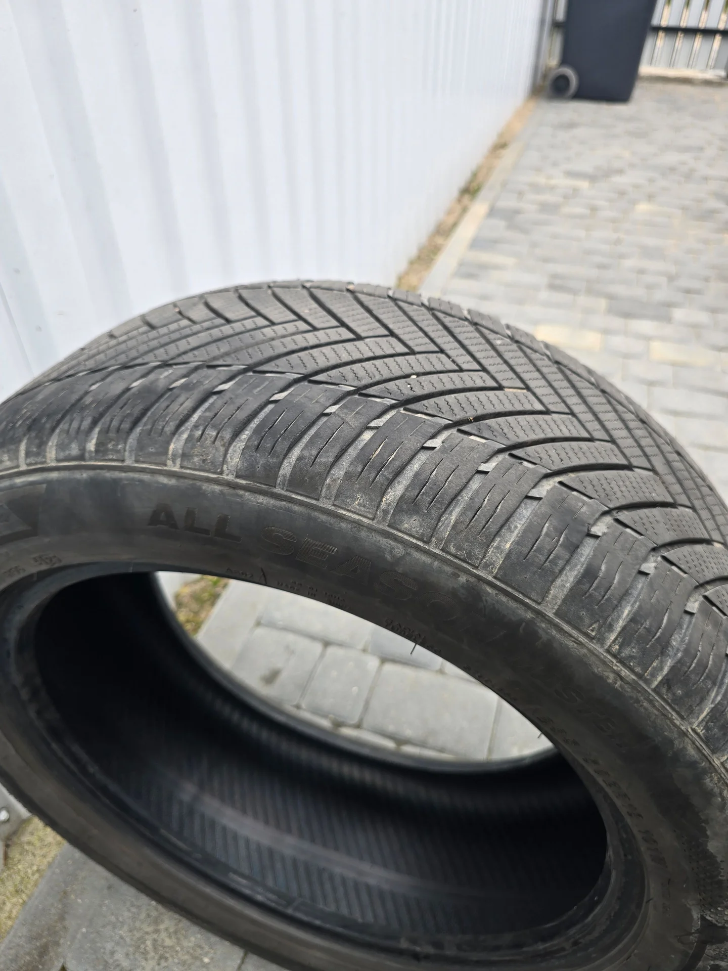 Шины Minerva 235/50 r18 б/у - миниатюра 4