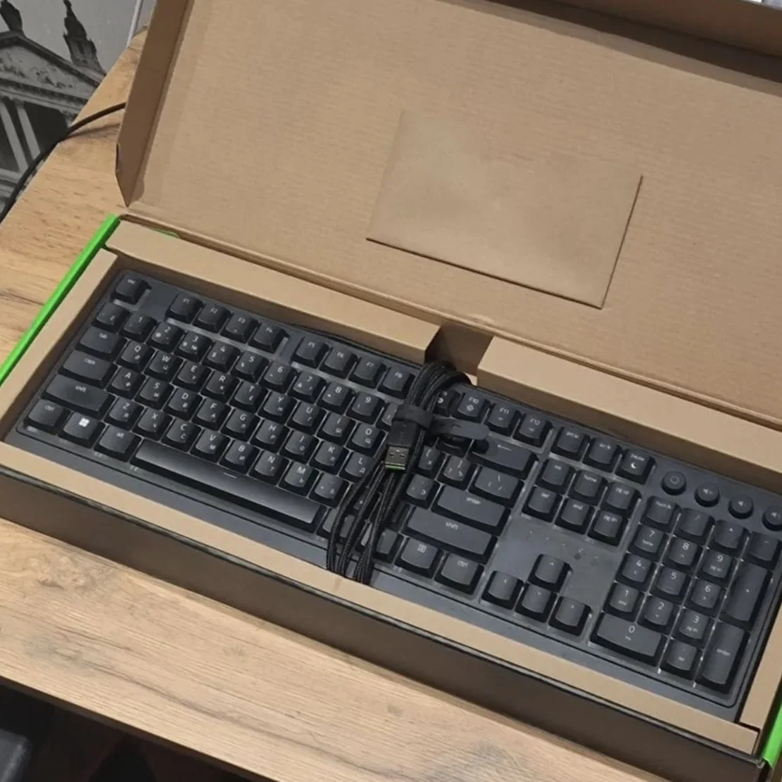 Клавиатура игровая мембранная razer ornata v3 - миниатюра 2