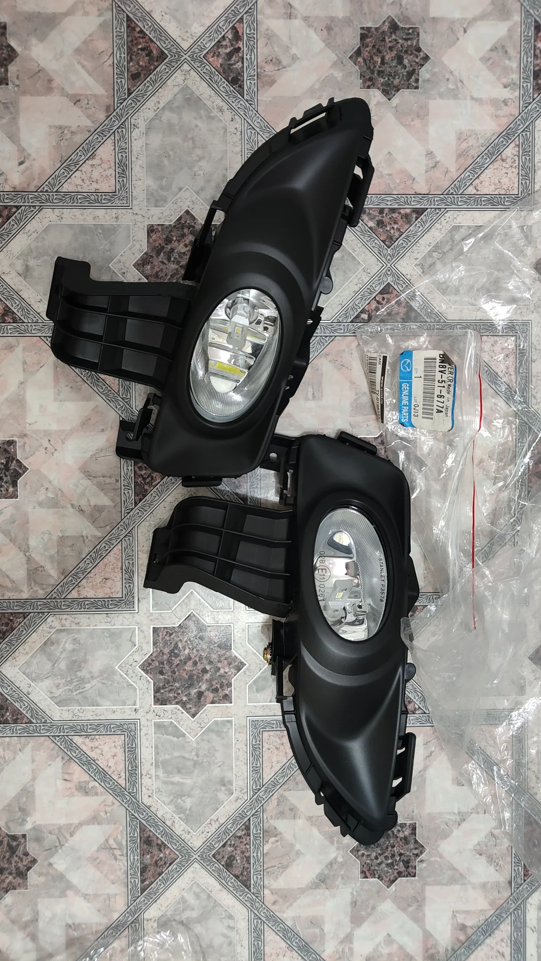Противотуманные фары Mazda 3 BK (2003-2009) - миниатюра 2