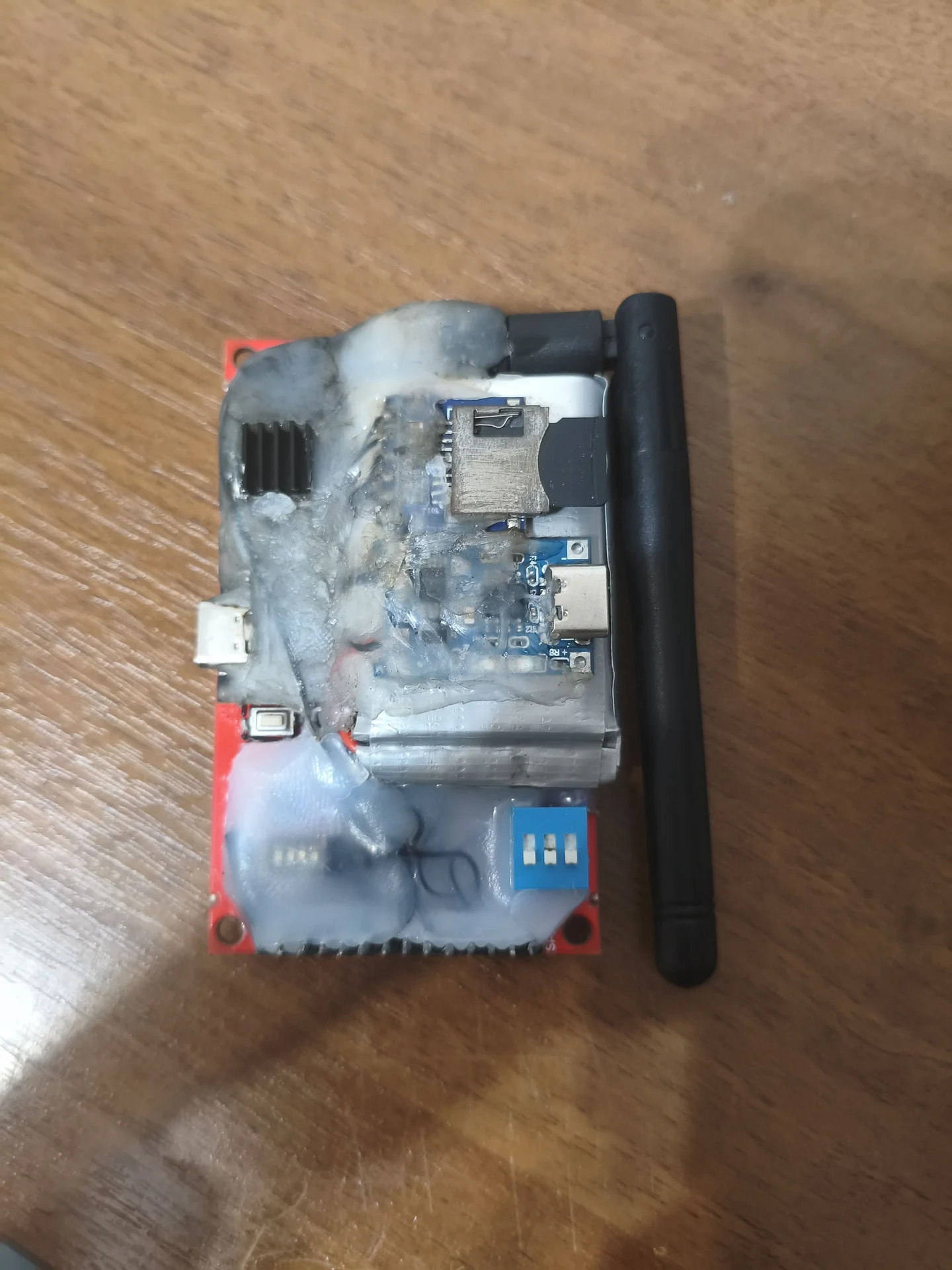 ESP32 Wi-Fi Marauder (Bruce) — портативный инструм - миниатюра 2