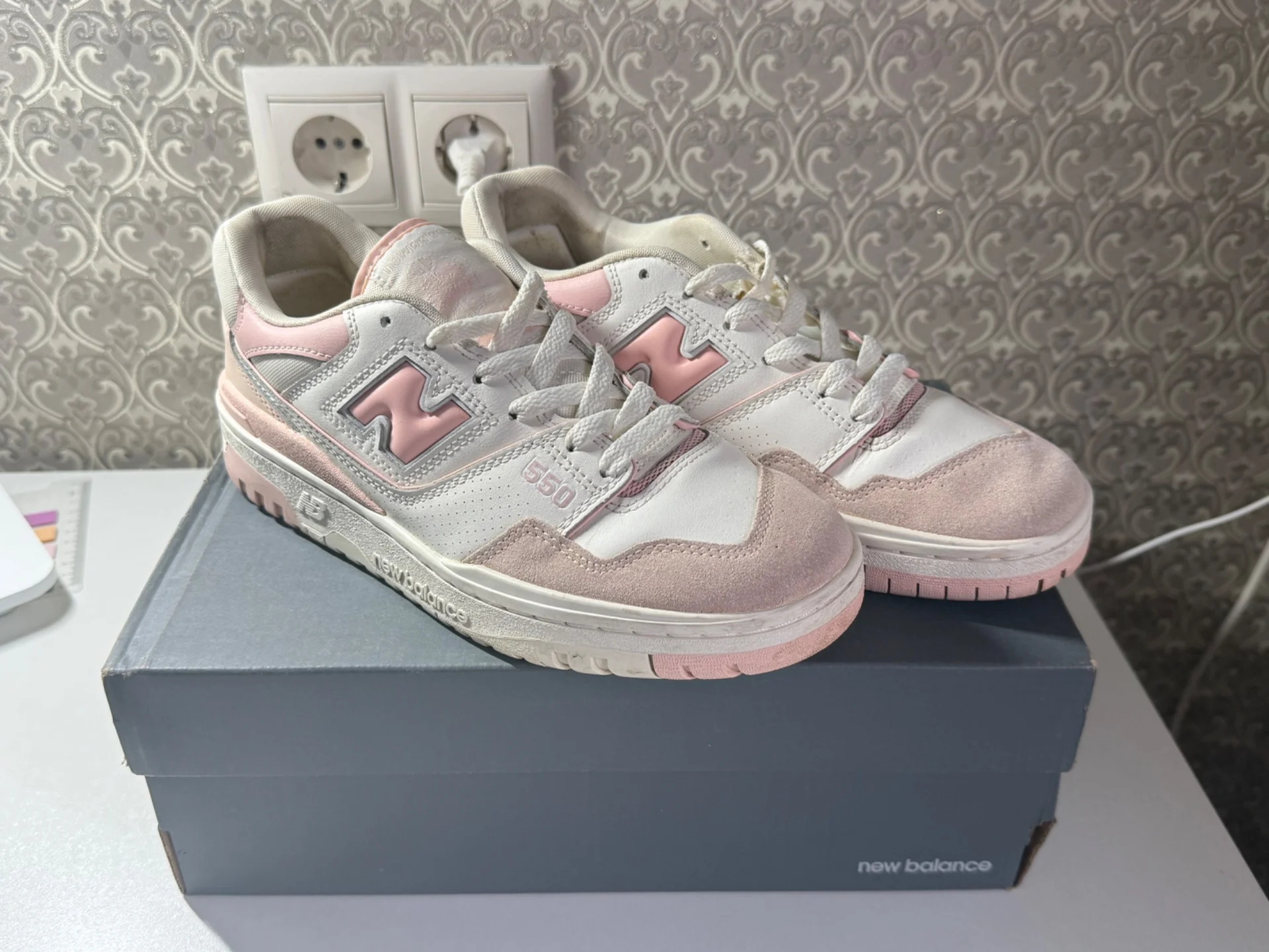 Кроссовки New Balance 550 розовые - миниатюра 5