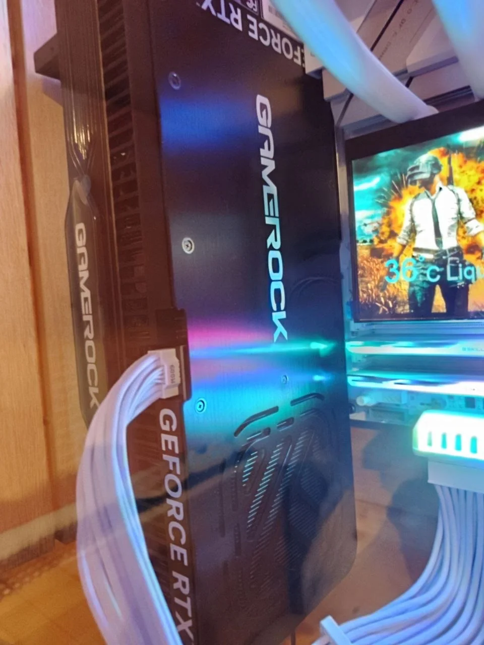 Видеокарта RTX 5090 palit gamerock - миниатюра 2