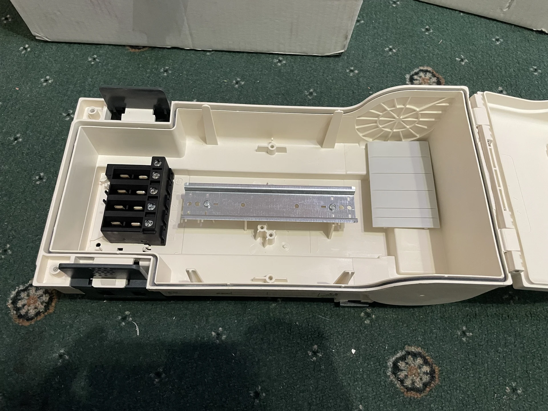 Schneider Electric Canalis KNB63SM48 - миниатюра 6