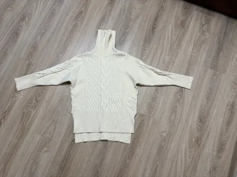 свитер женский lichi xs