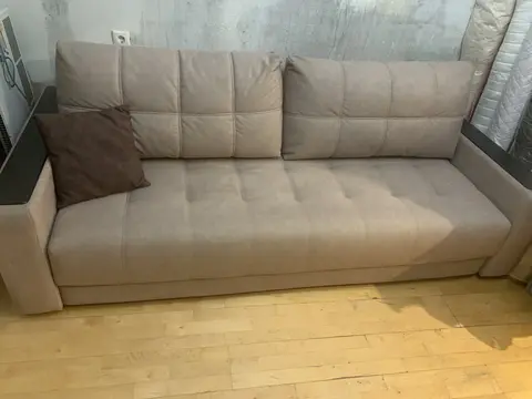Диван новый BOSS