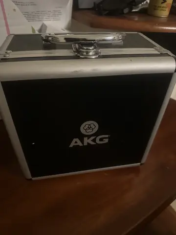 Микрофон Akg P420