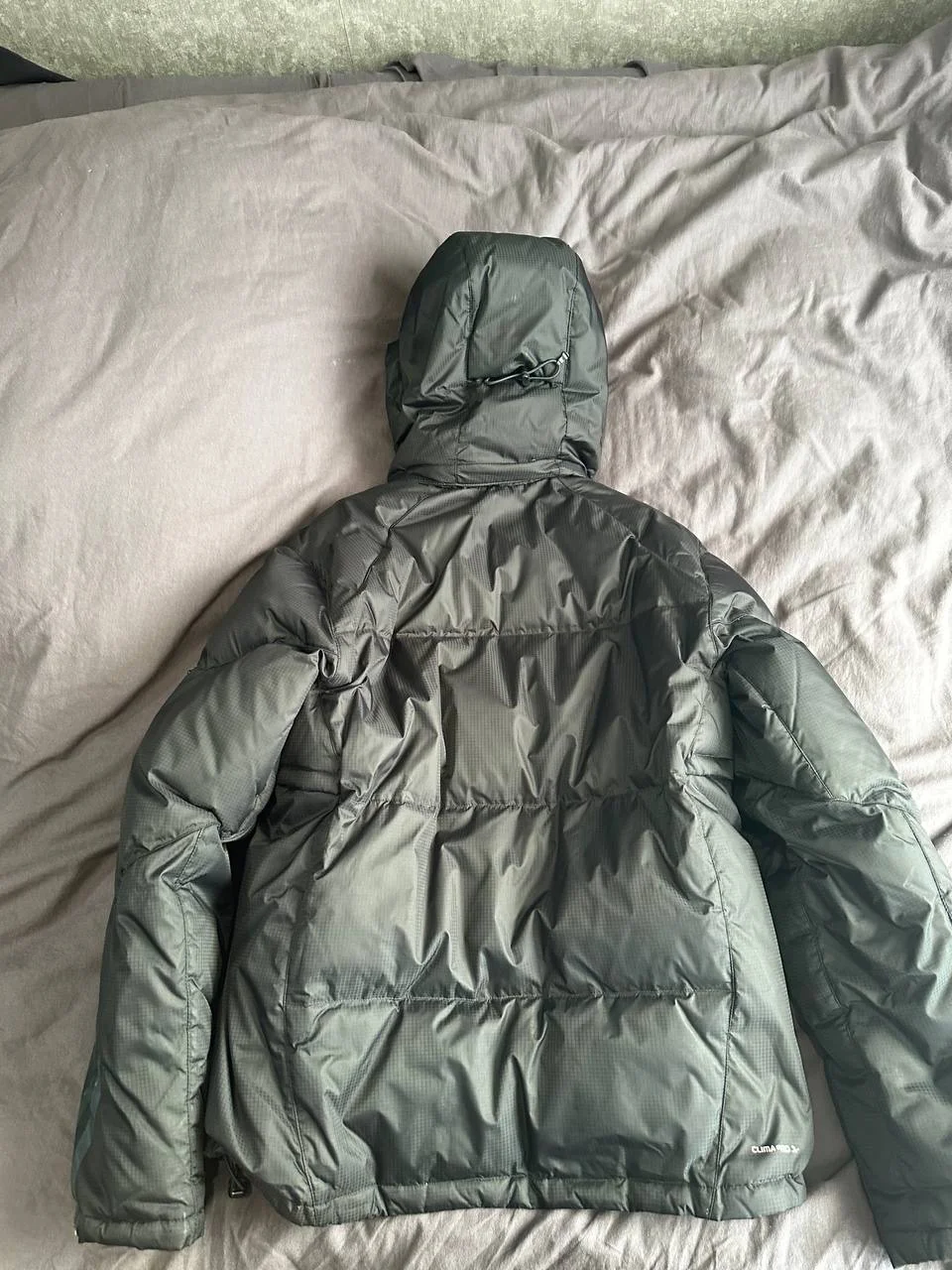 пуховик adidas s size - миниатюра 2