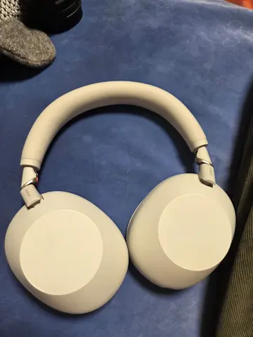 Наушники sony wh 1000xm6
silver