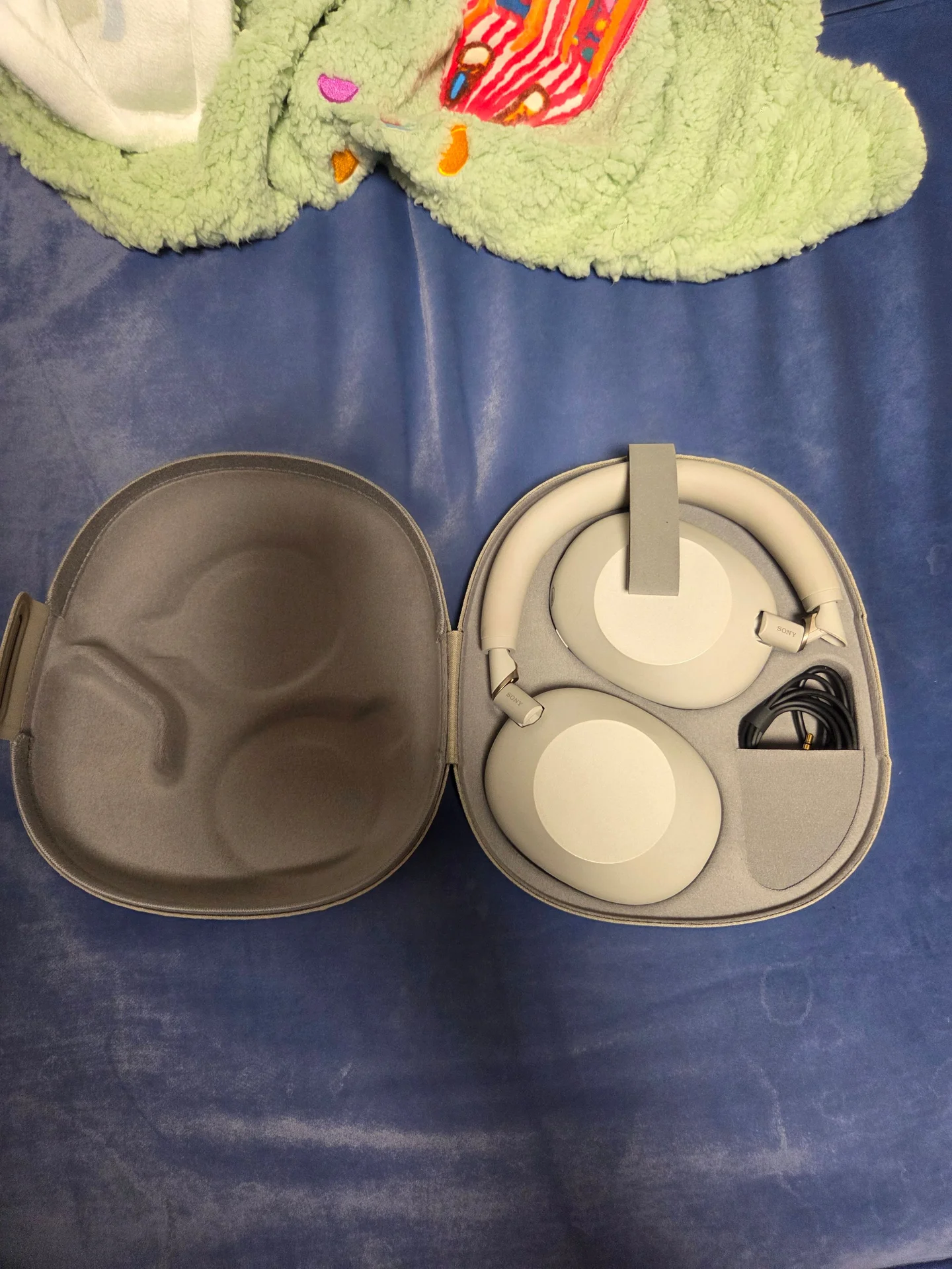 Наушники sony wh 1000xm6
silver - миниатюра 4