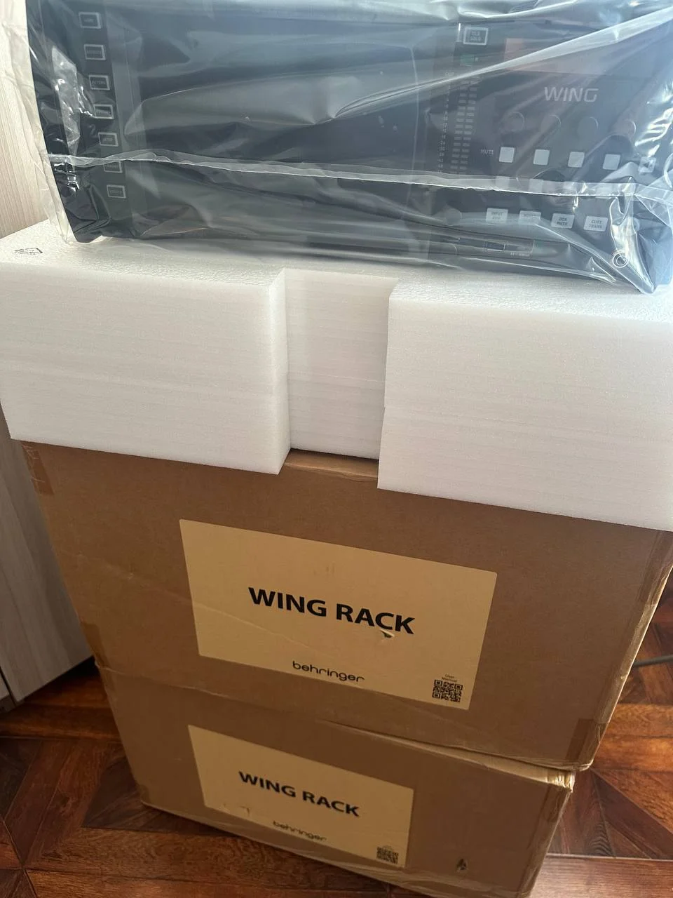 Behringer wing rack - миниатюра 5
