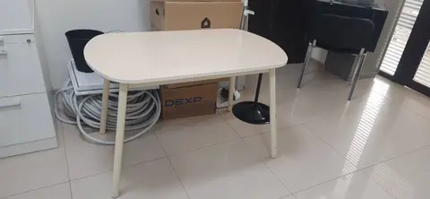 Стол кухонный