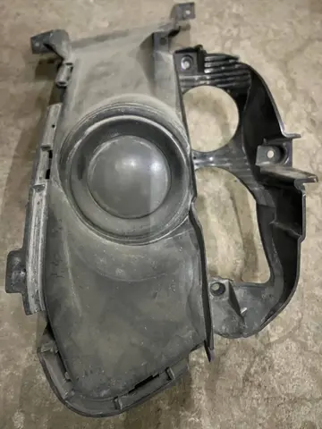 Противотуманная фара с накладкой Ford Mustang 6